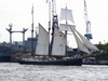 5122881_G; 819th Habor Birthday; Hamburg, Germany; Profile: Rowald;