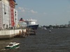 Queen Mary 2; Q2 Begleitfahrt; Elbe, Hamburg, Germany; Profil: Rowald;