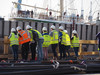 Arbeitet da einer? P...; Hamburg, Hafen, Hafe...; Profil: Rowald;